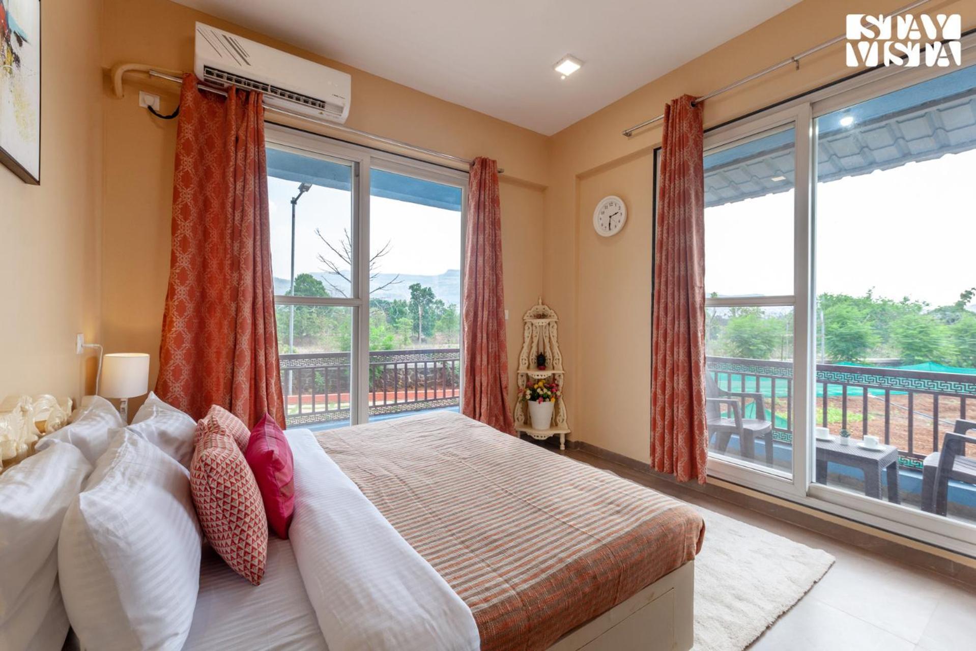 Stayvista'S Hillside Meadows - Mountainside Retreat With Farm View, Pool & Deck, Lawn & Gazebo Chinchavli Exterior foto