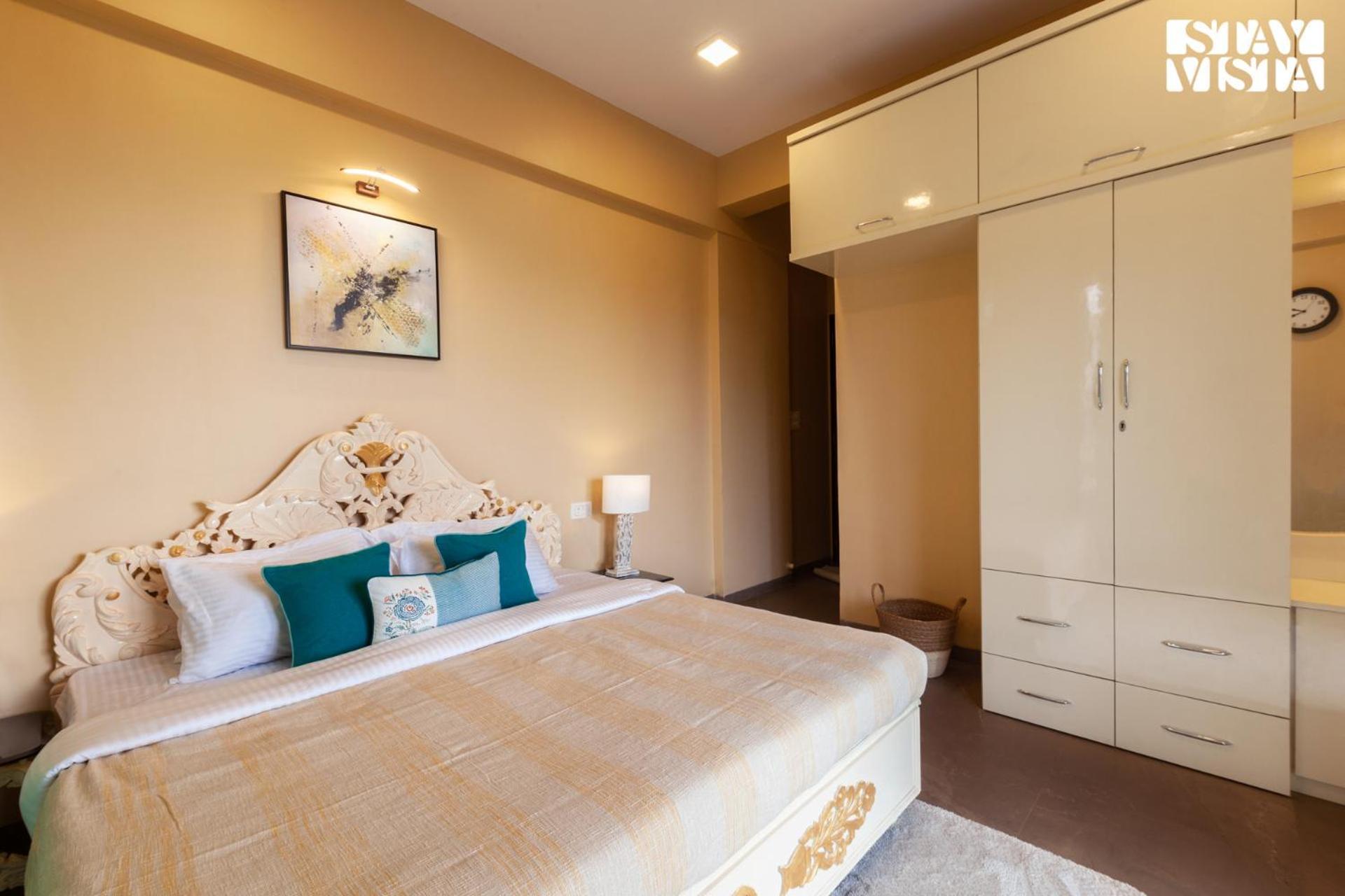 Stayvista'S Hillside Meadows - Mountainside Retreat With Farm View, Pool & Deck, Lawn & Gazebo Chinchavli Exterior foto